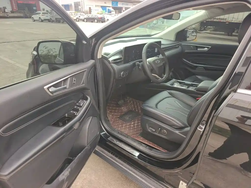Ford Edge — миниатюра 16