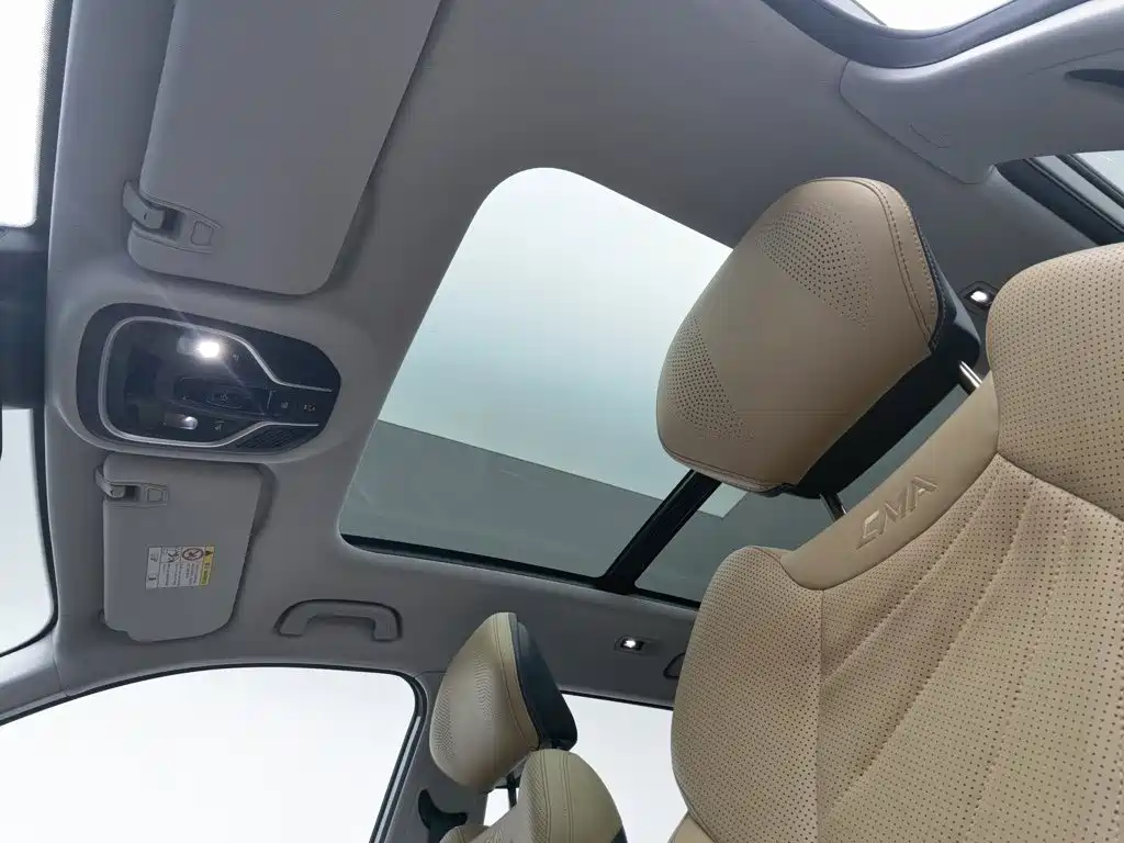 Geely Boyue L — миниатюра 14