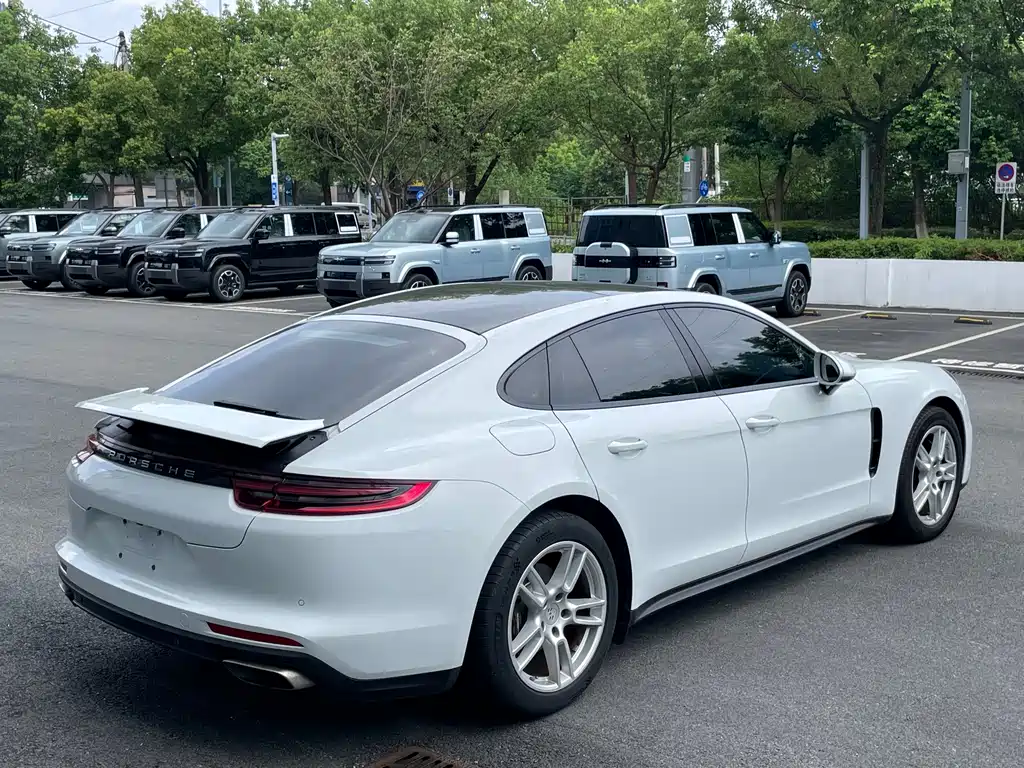 Porsche Panamera — миниатюра 20