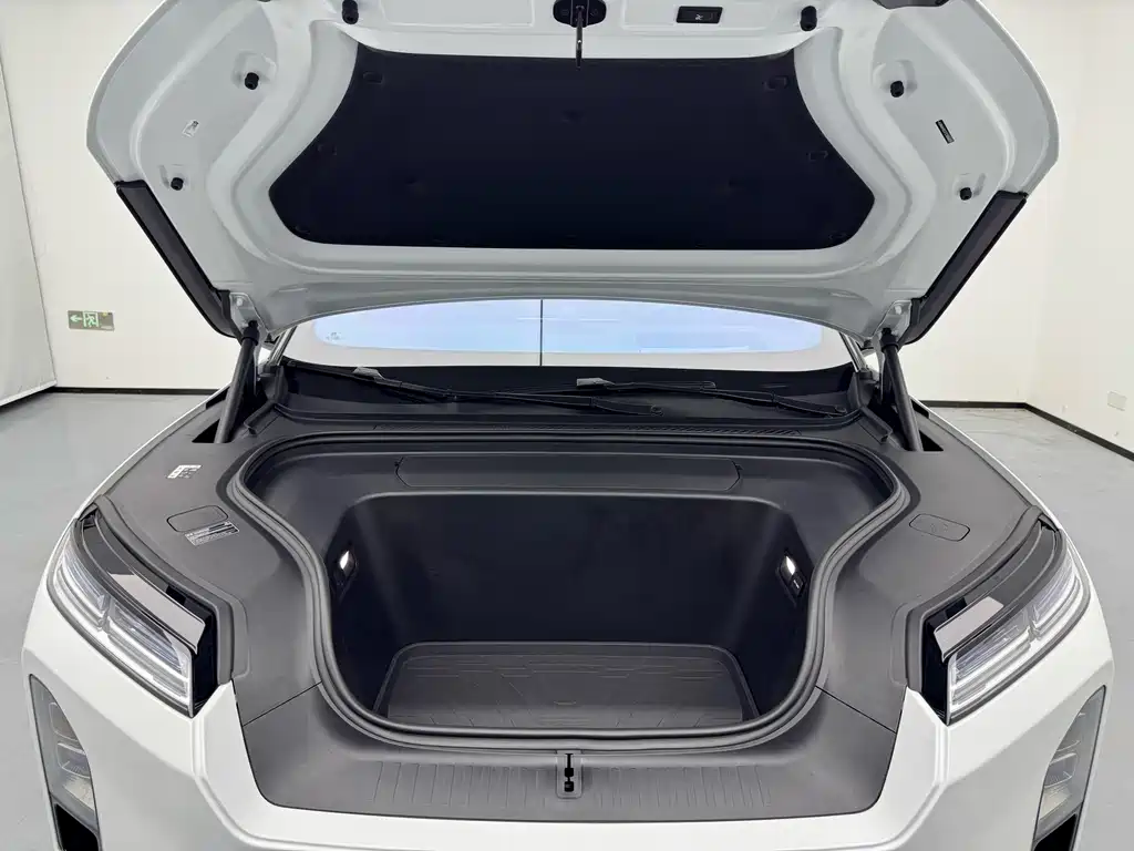 NIO ES8 — миниатюра 9