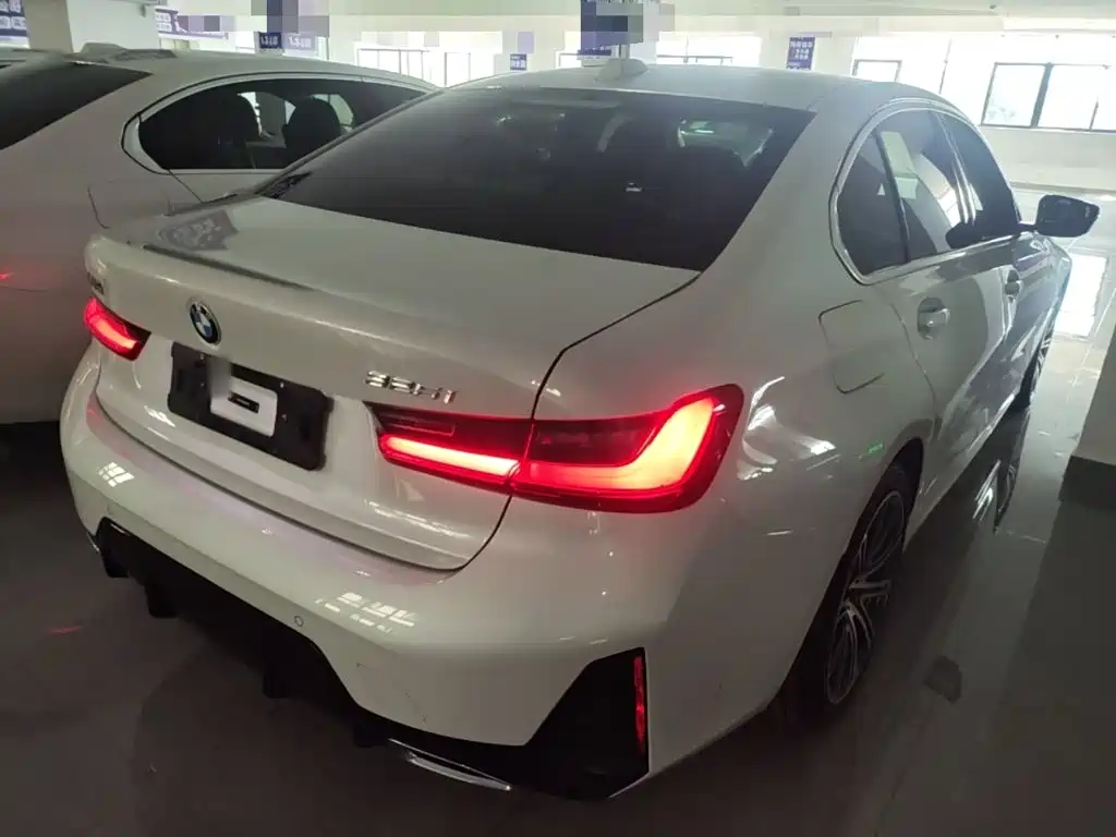 BMW 3 Series — миниатюра 7