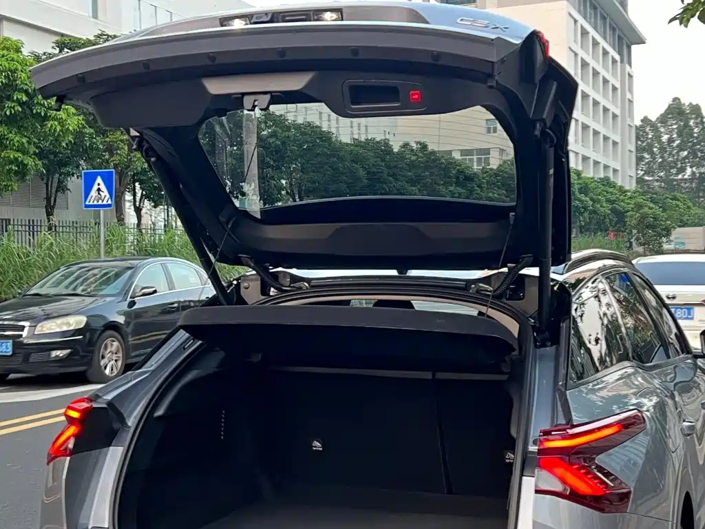 Citroen C5 X — миниатюра 30