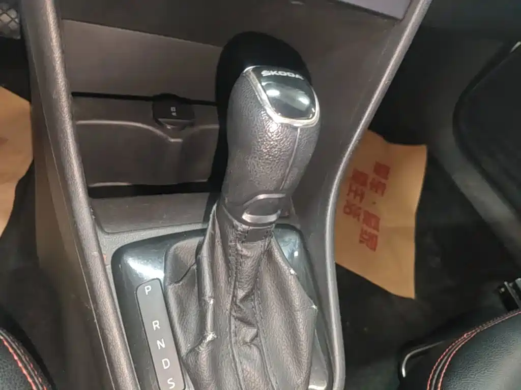 Skoda Rapid Spaceback — миниатюра 14