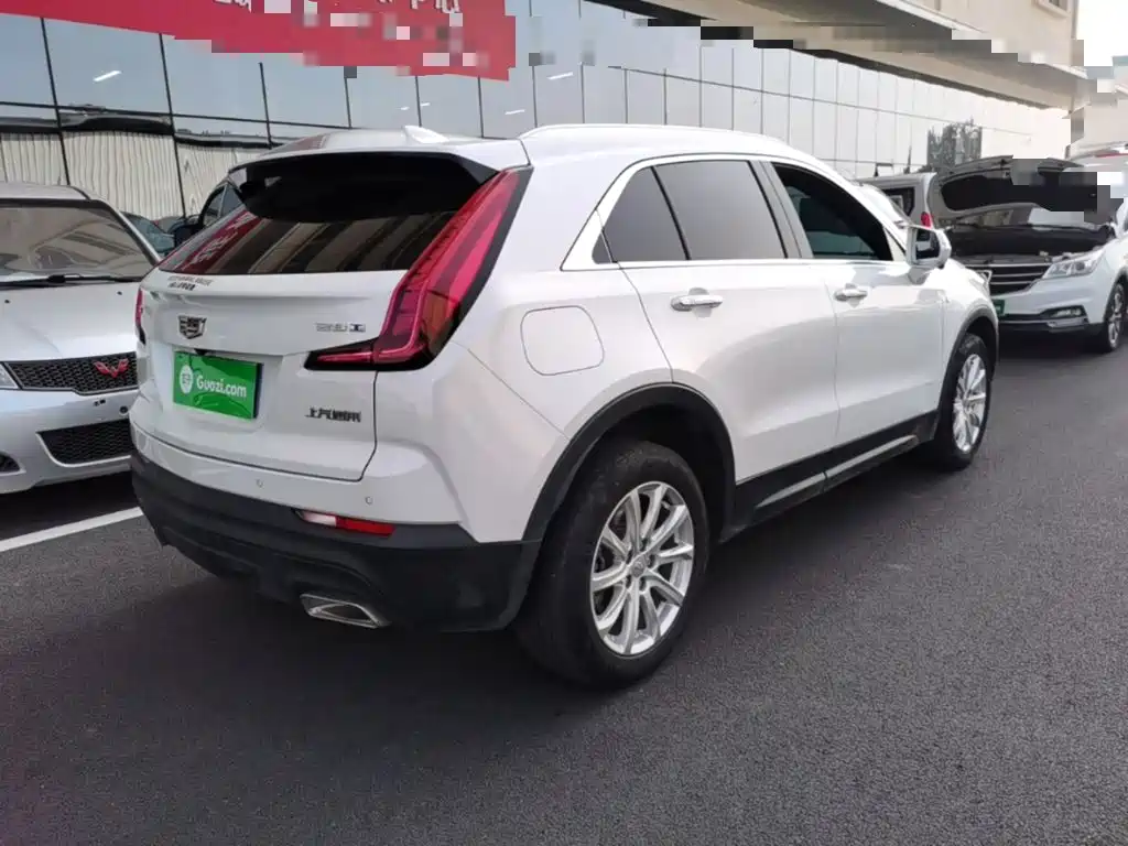 Cadillac XT4 — миниатюра 7