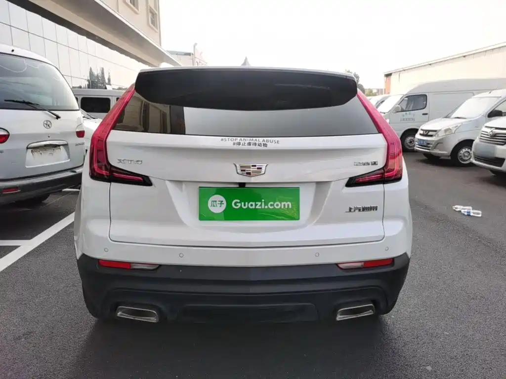 Cadillac XT4 — миниатюра 6