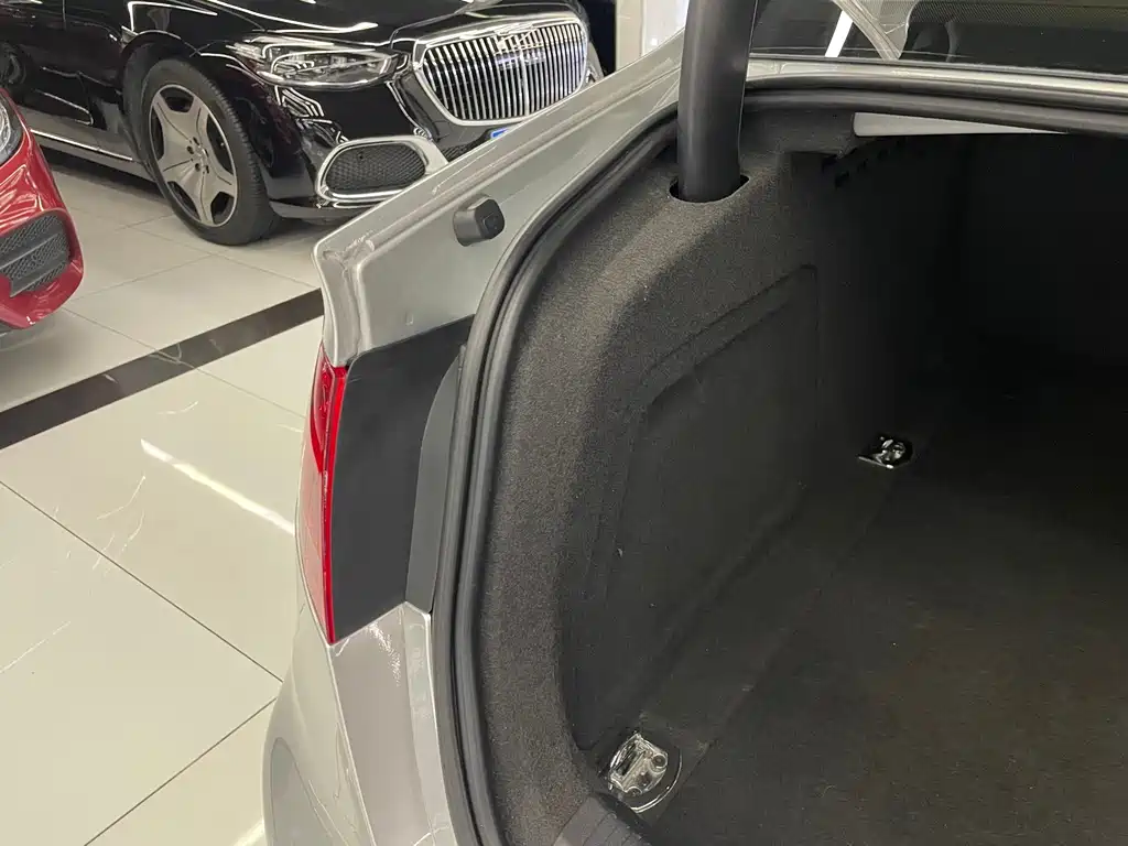 Audi A4L — миниатюра 49