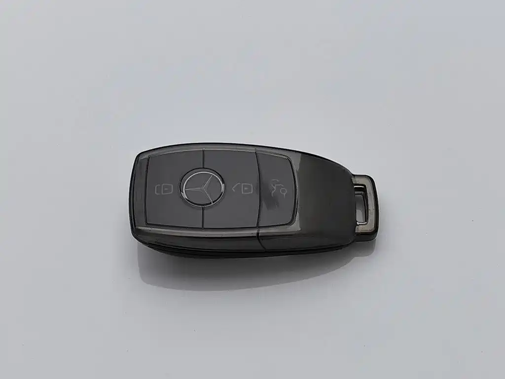 Mercedes-Benz C-Class (Import) — миниатюра 19
