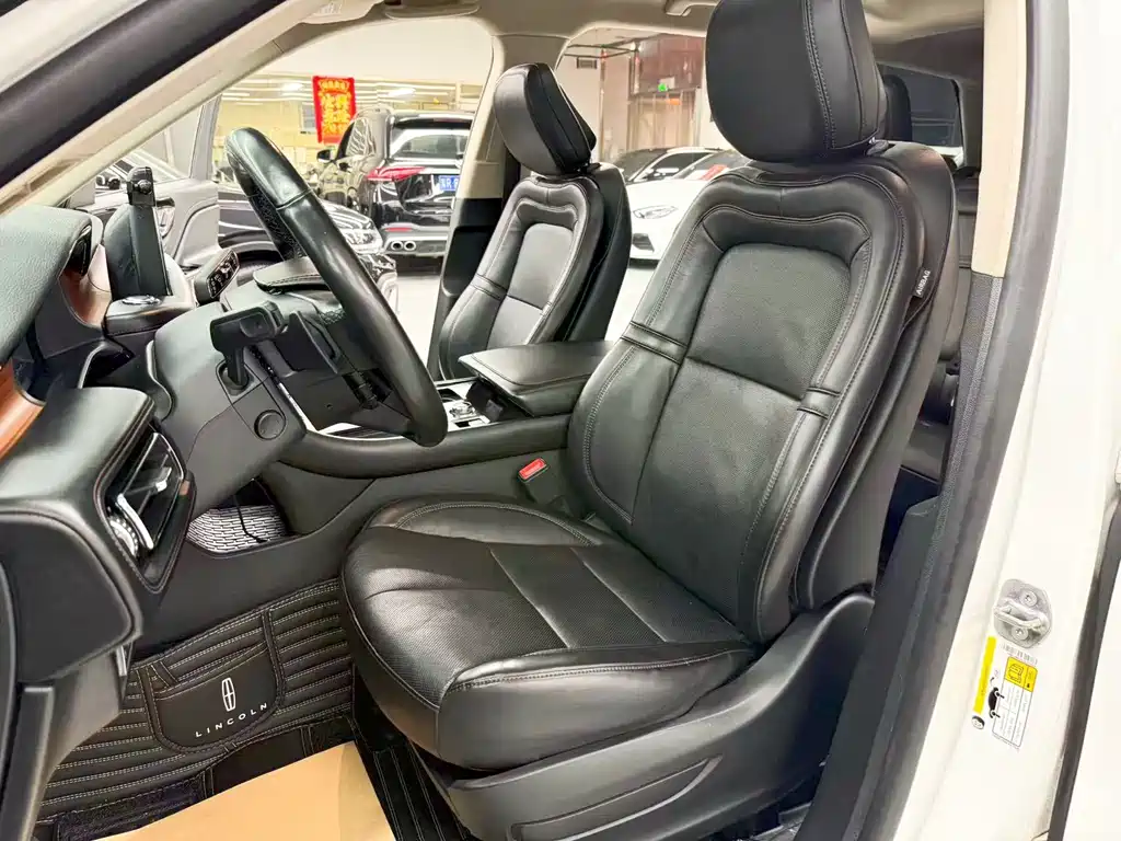 Lincoln Aviator — миниатюра 13