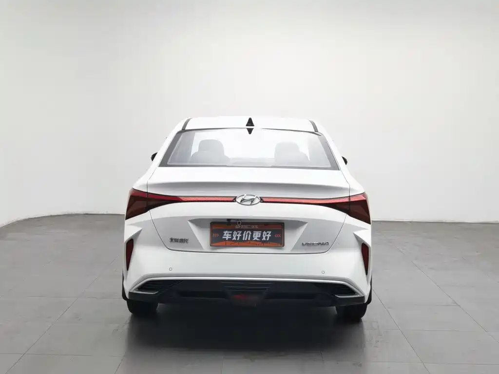 Hyundai Verna — миниатюра 4