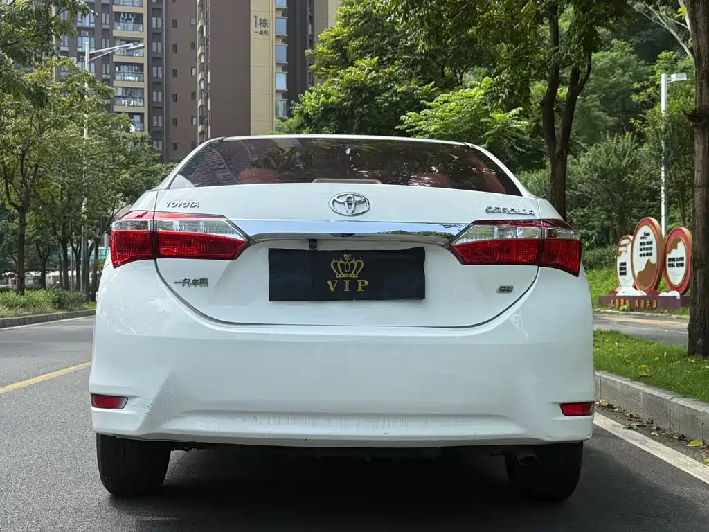 Toyota Corolla — миниатюра 5