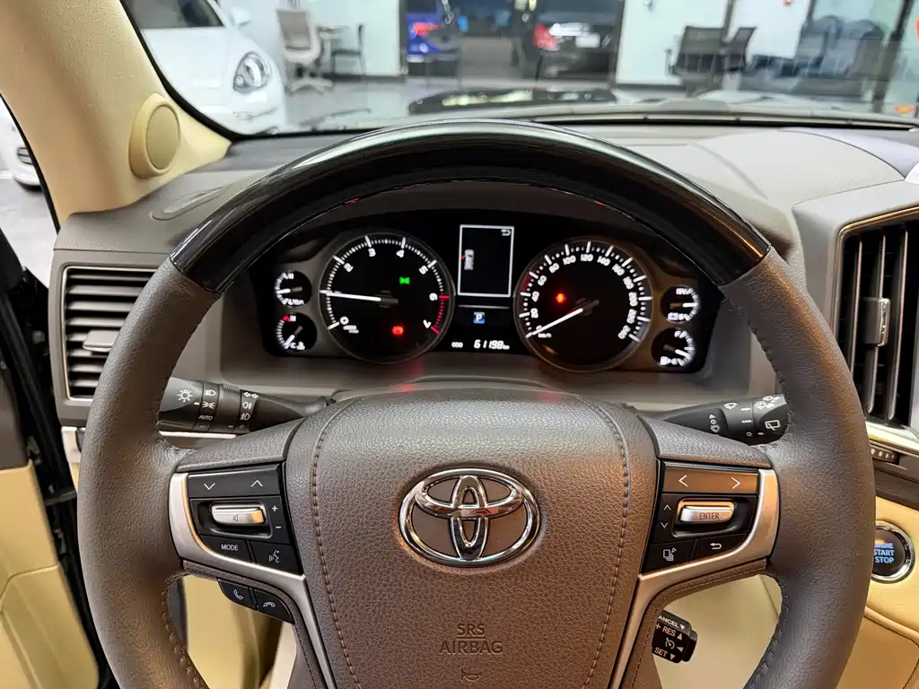 Toyota Land Cruiser 2016 4.0L AT VX-R