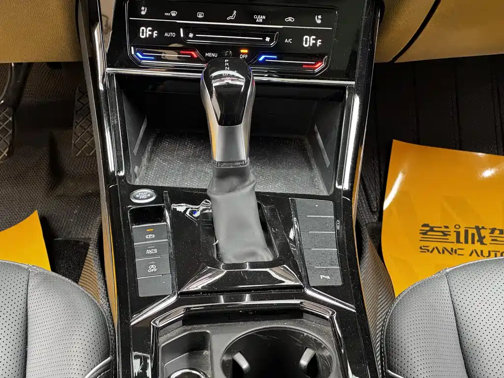 Volkswagen Passat 2024 380TSI Elite