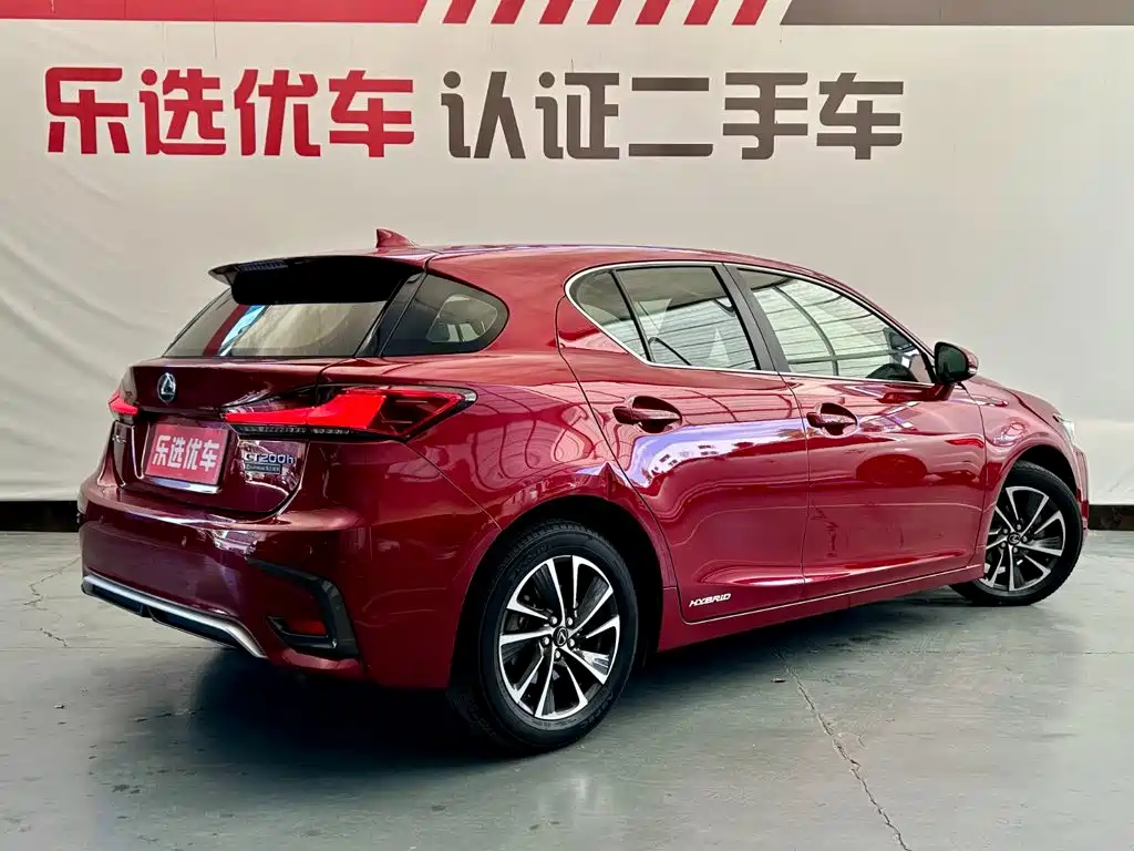 Lexus CT — миниатюра 5