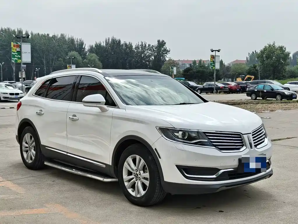 Lincoln MKX — миниатюра 3