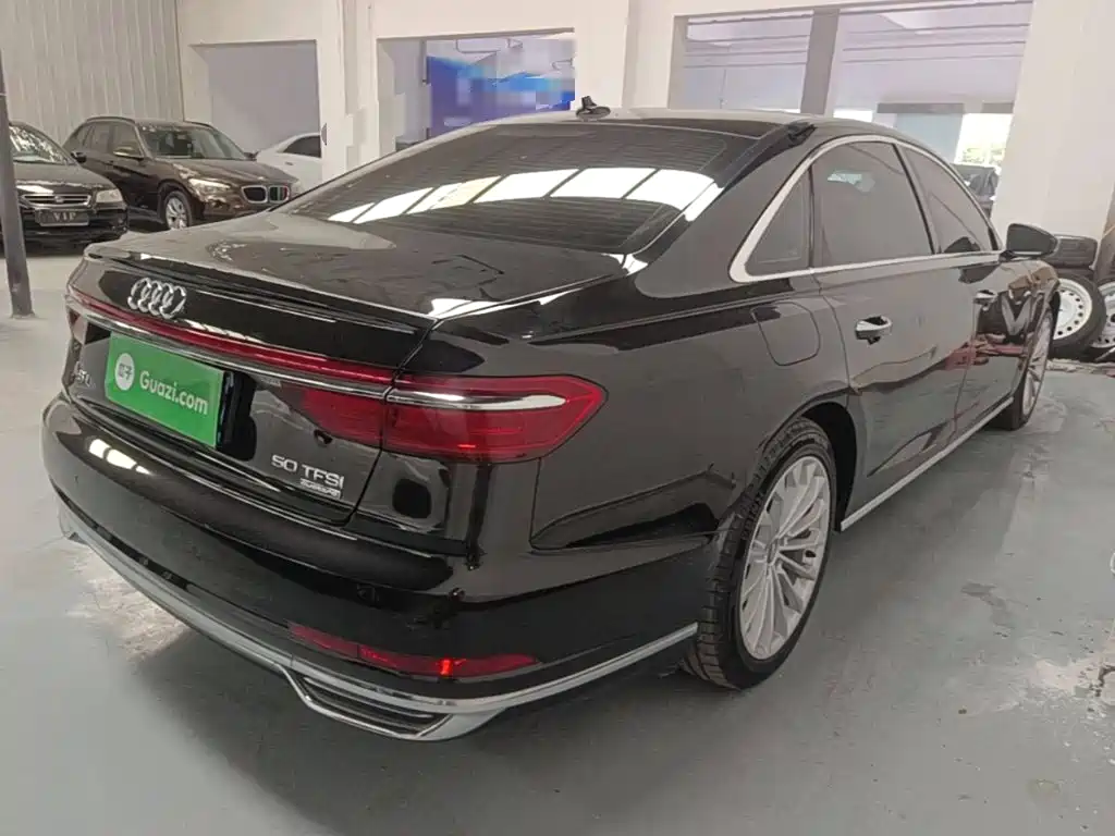 Audi A8 — миниатюра 7