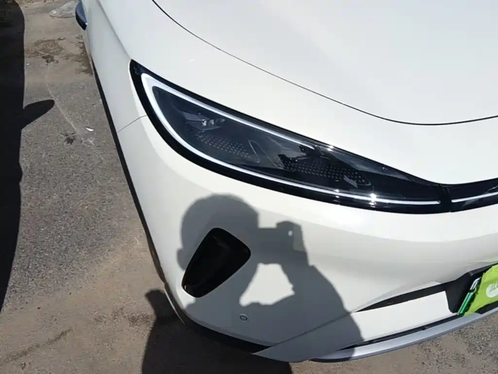 BYD Sealion 05 EV — миниатюра 11