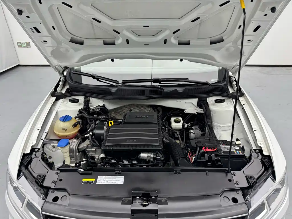 Volkswagen Bora — миниатюра 7