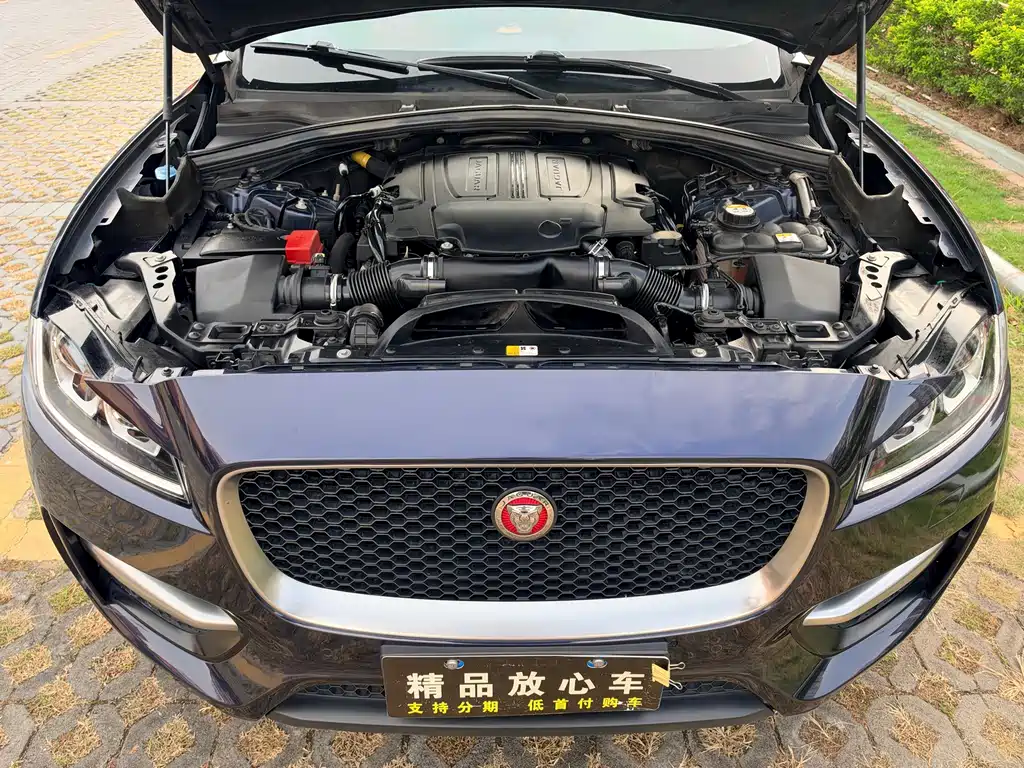 Jaguar F-PACE — миниатюра 10