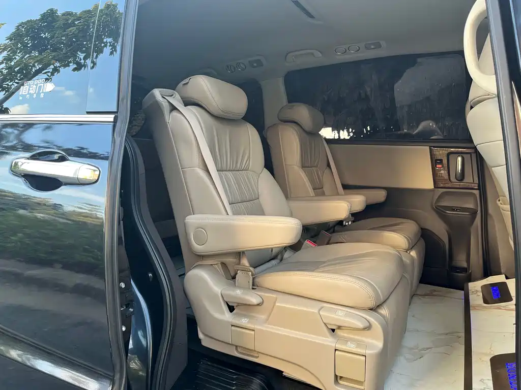 Honda Odyssey — миниатюра 17