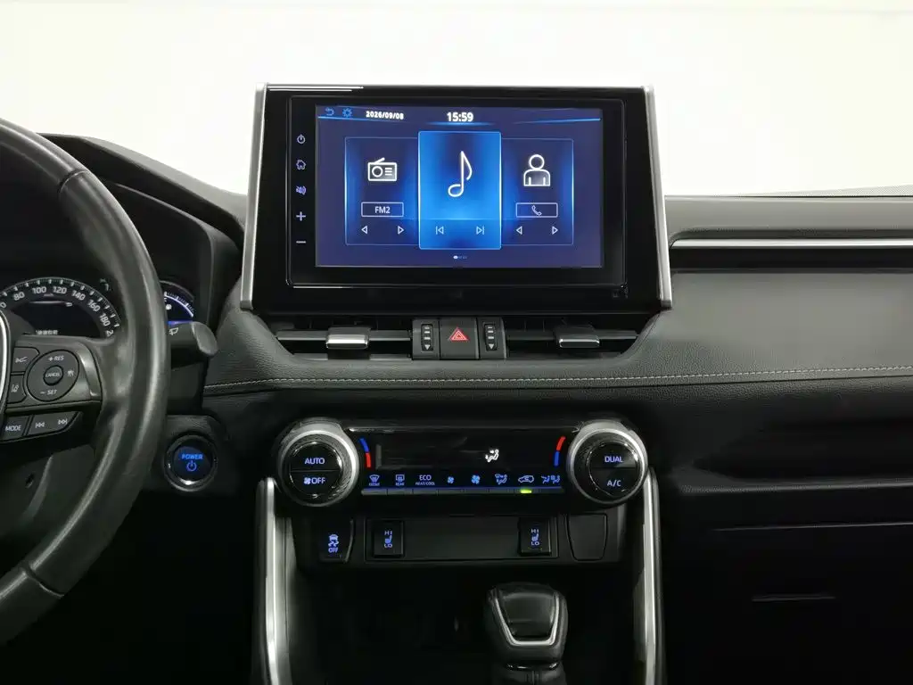 Toyota RAV4 — миниатюра 12