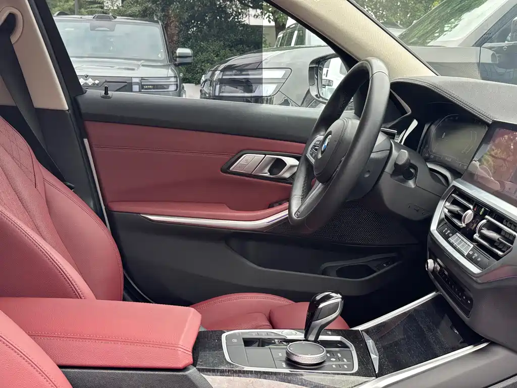 BMW 3 Series — миниатюра 17