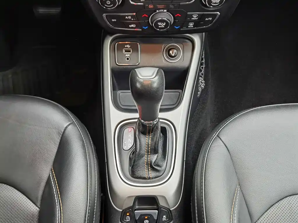 Jeep Compass — миниатюра 13