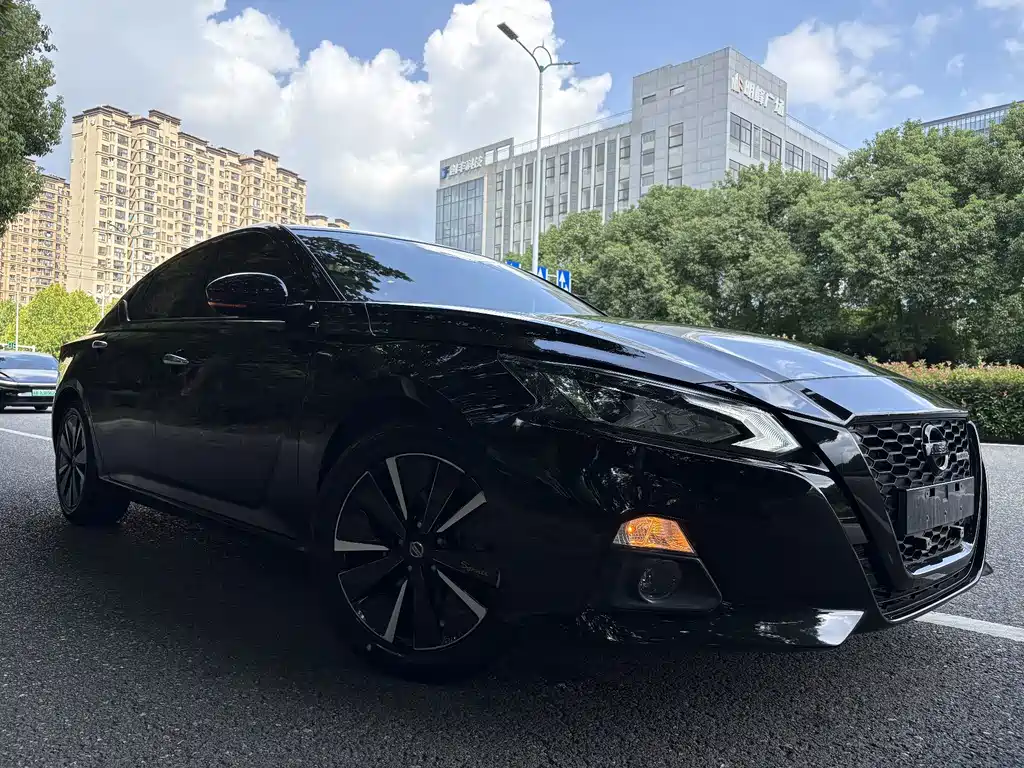 Nissan Teana — миниатюра 3