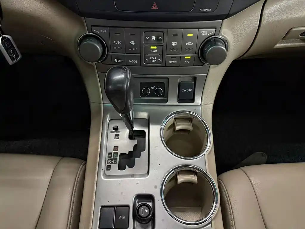 Toyota Highlander — миниатюра 13