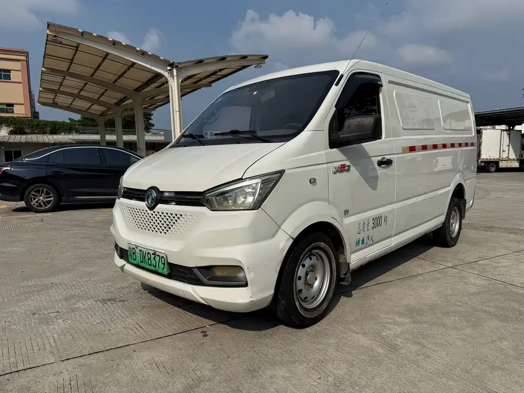 Yufeng EM26