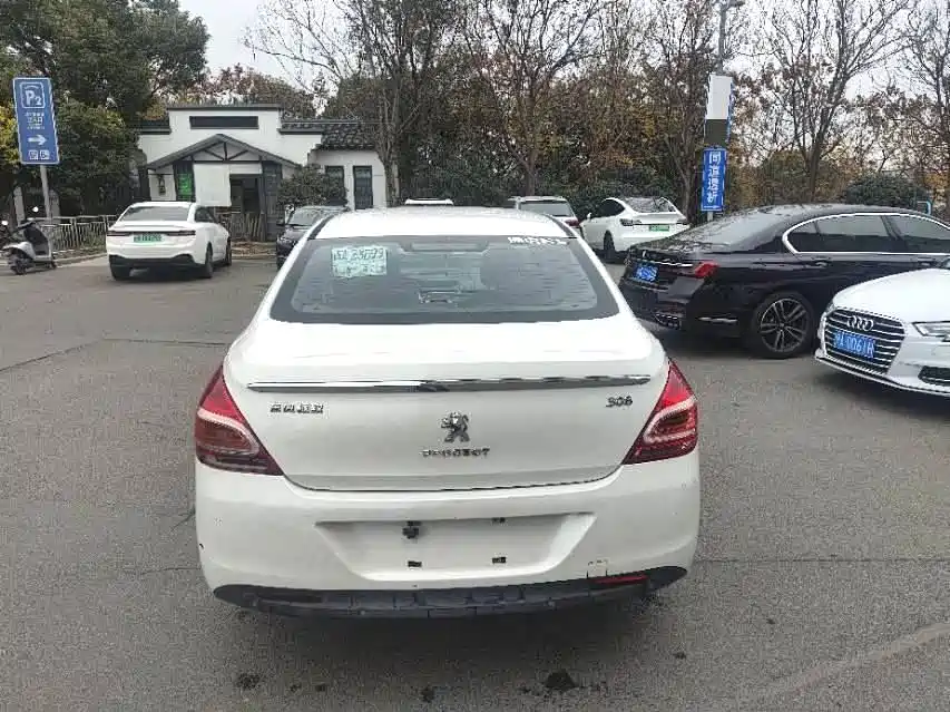 Peugeot 308 2014 1.6L AT