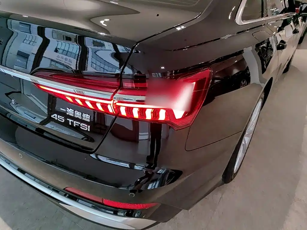 Audi A6L — миниатюра 8