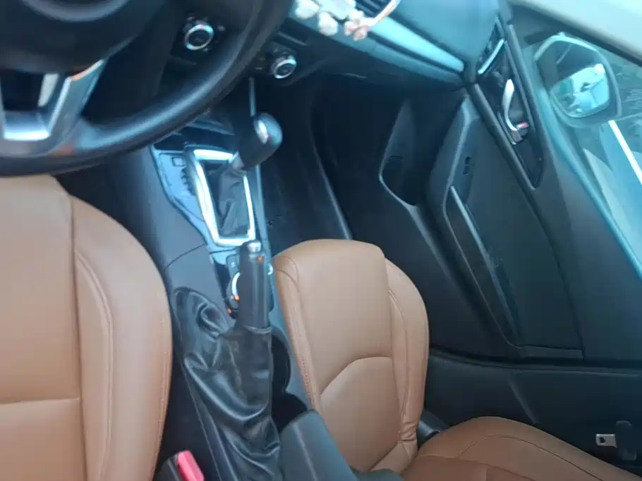 Mazda 3 Axela — миниатюра 16