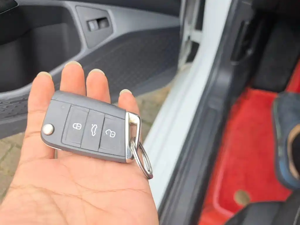 Volkswagen Sagitar — миниатюра 9