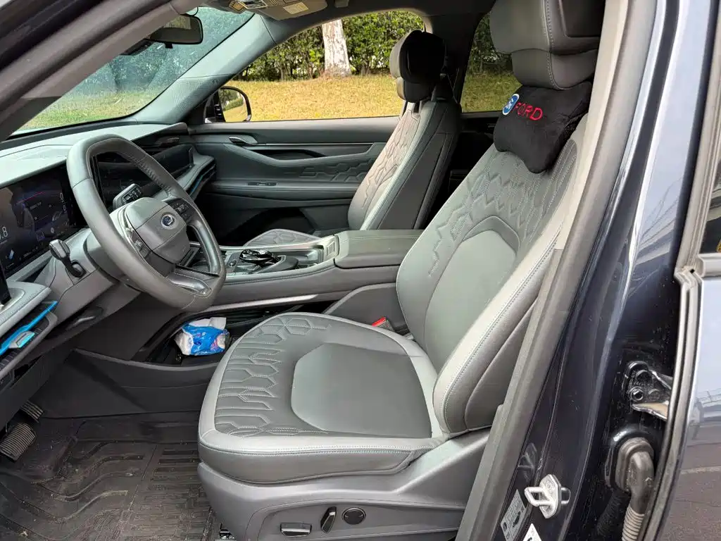 Ford Edge — миниатюра 8