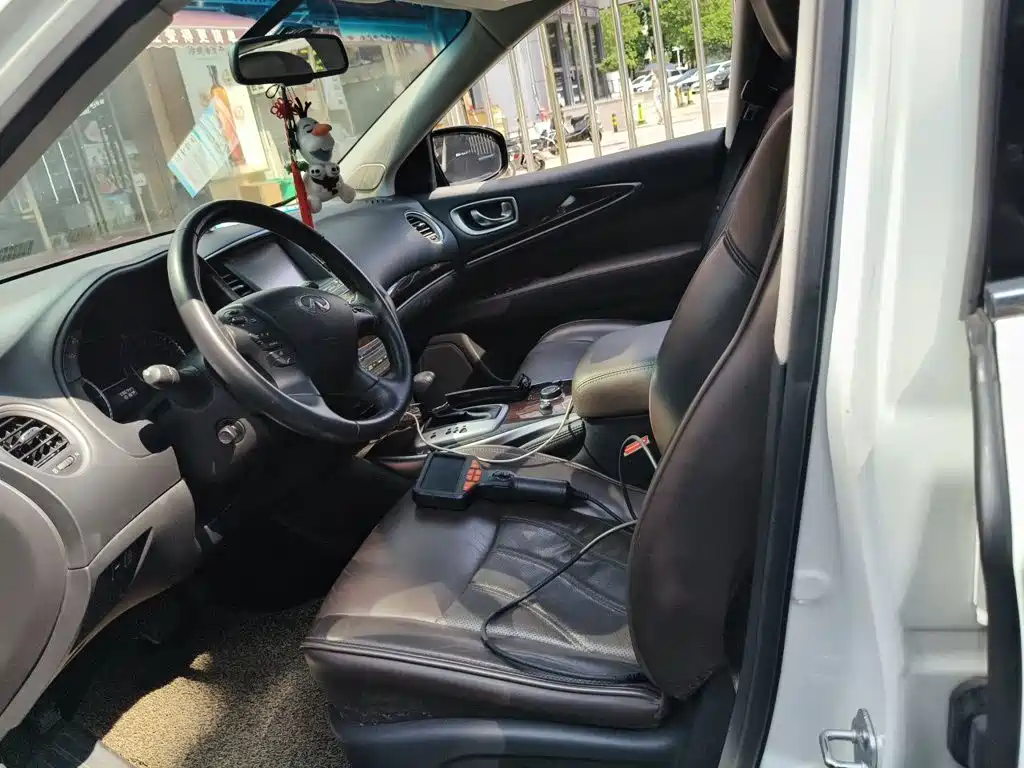 Infiniti QX60 (Import) — миниатюра 8