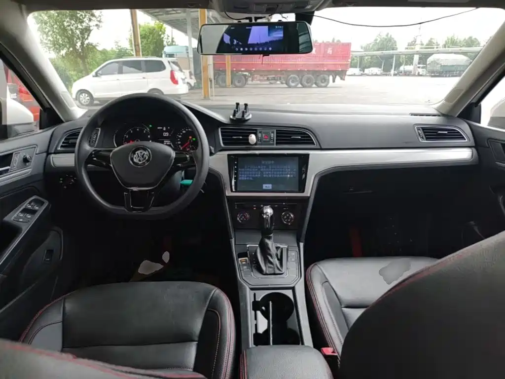 Volkswagen Lamando — миниатюра 10