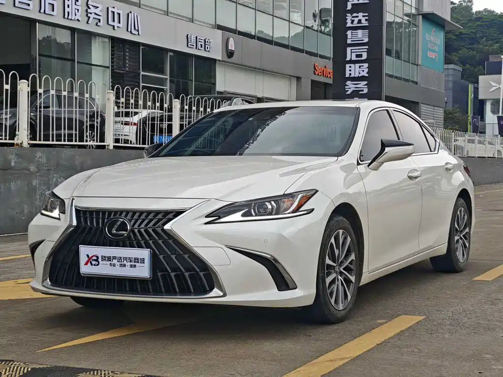 Lexus ES 2023 200 Excellence Edition