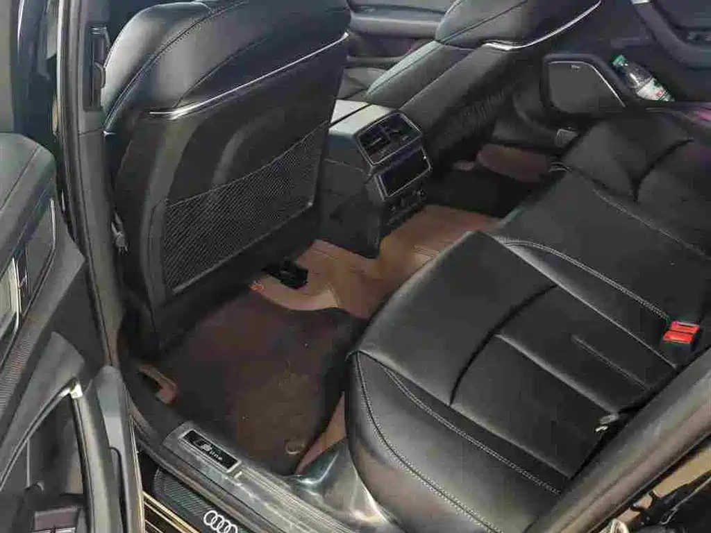 Audi A6L — миниатюра 4