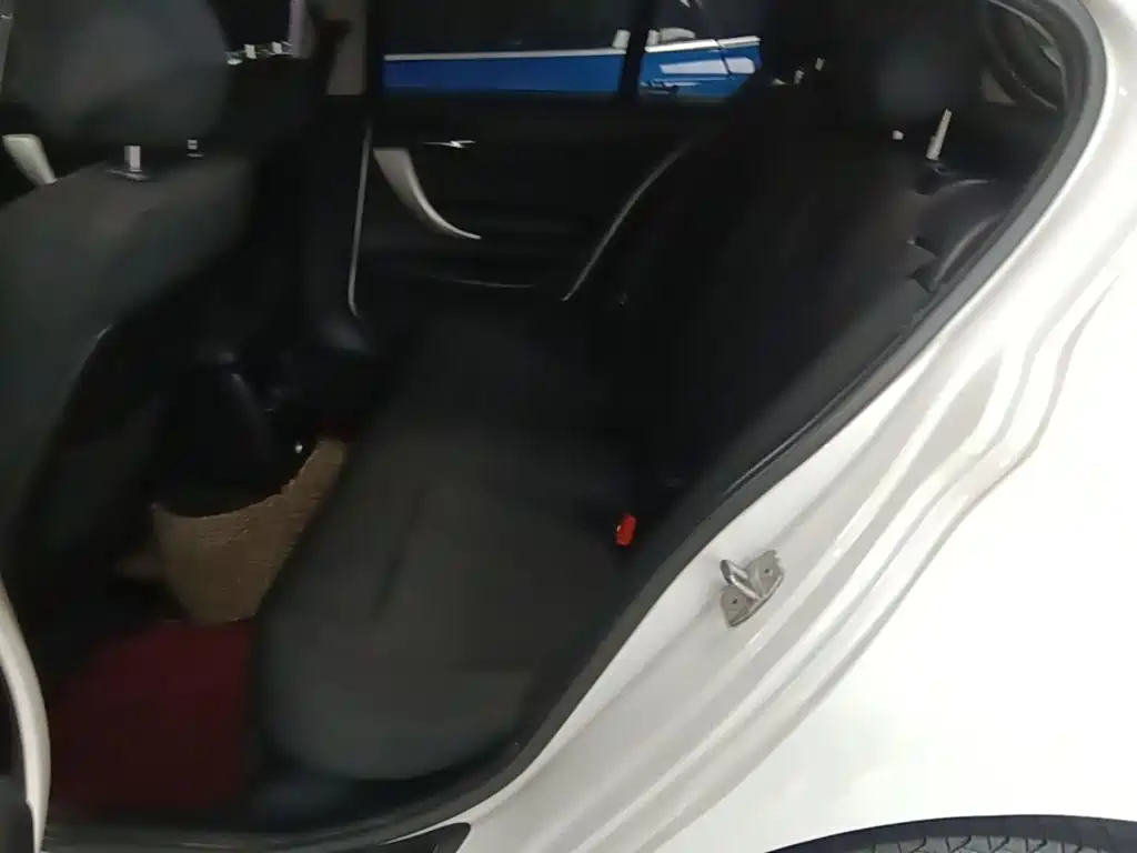 BMW 1 Series (Import) — миниатюра 17