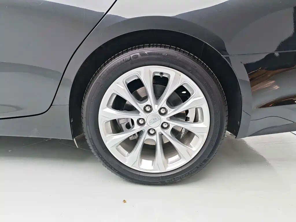 Cadillac CT5 — миниатюра 18