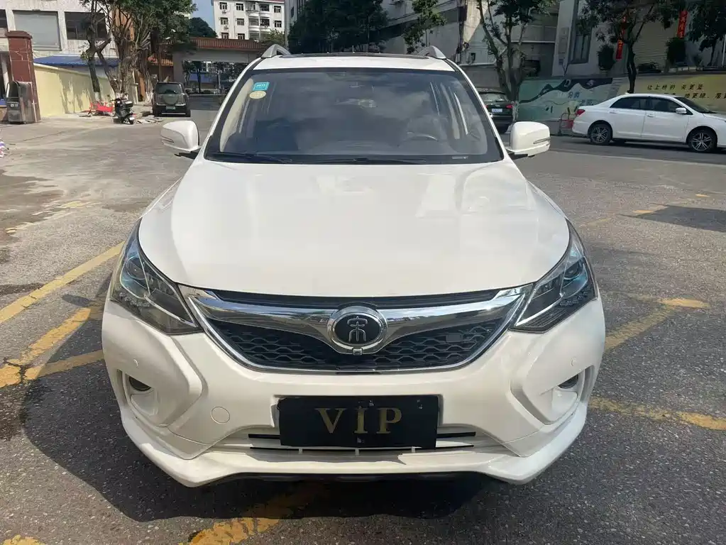 BYD Song — миниатюра 2