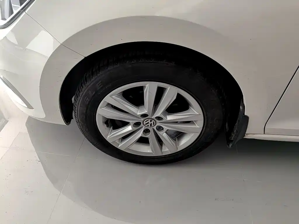 Volkswagen Santana — миниатюра 23