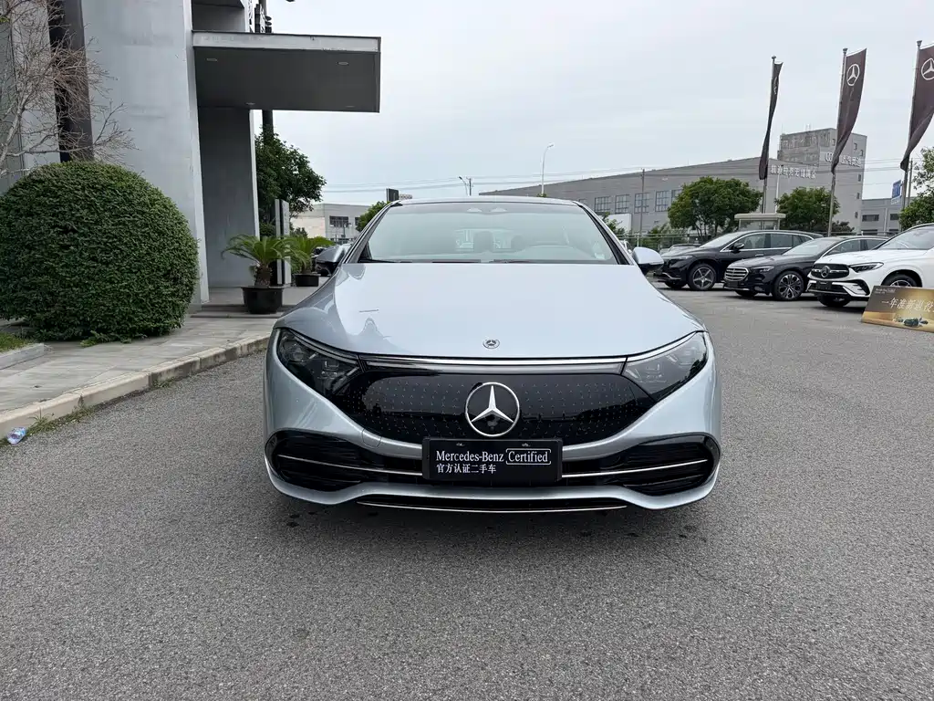 Mercedes-Benz EQS 2023 450+