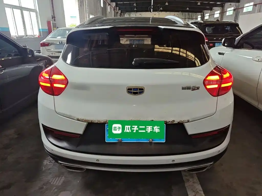 Geely Emgrand GS — миниатюра 6