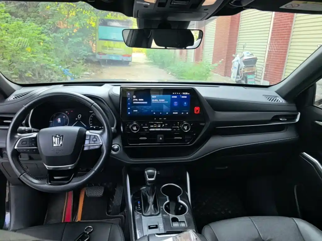 Toyota Crown Kluger — миниатюра 10