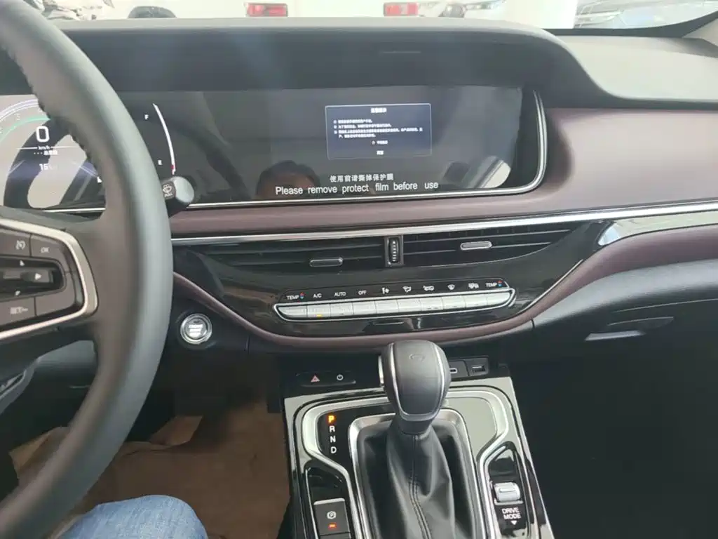 GAC Motor Trumpchi M6 — миниатюра 9