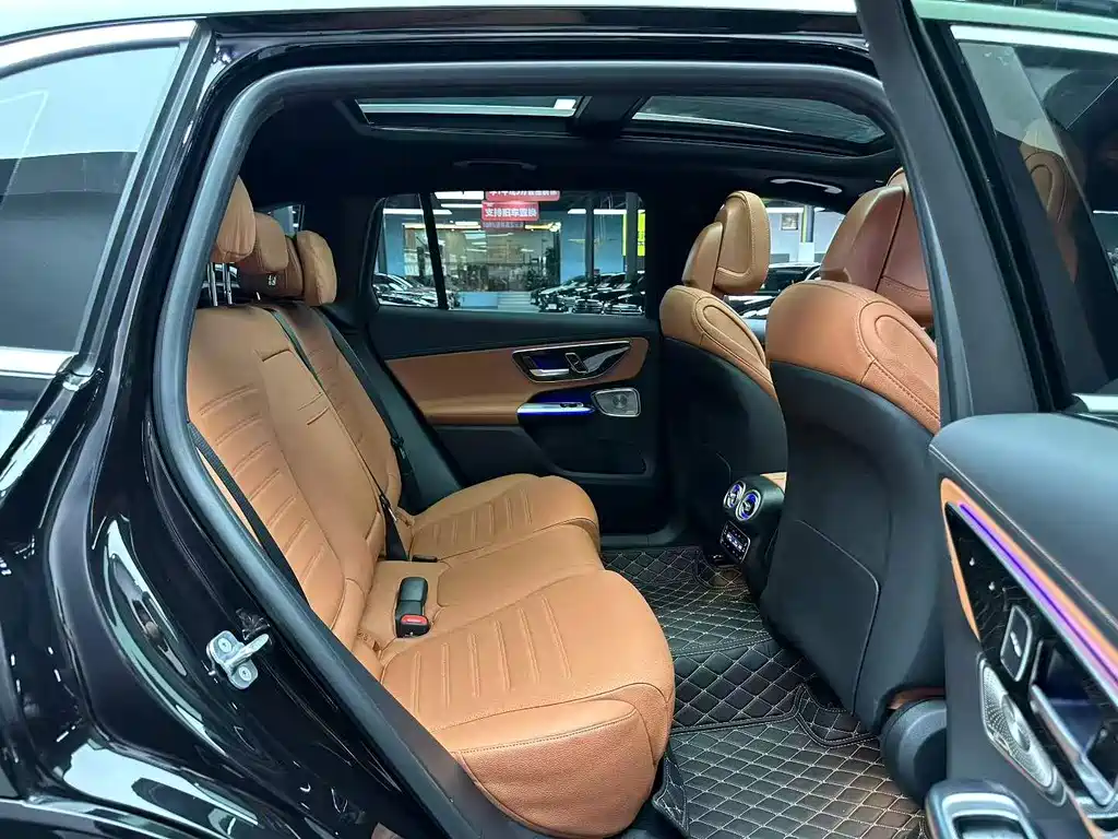Mercedes-Benz GLC 2025 GLC 300 L 4MATIC 5 мест