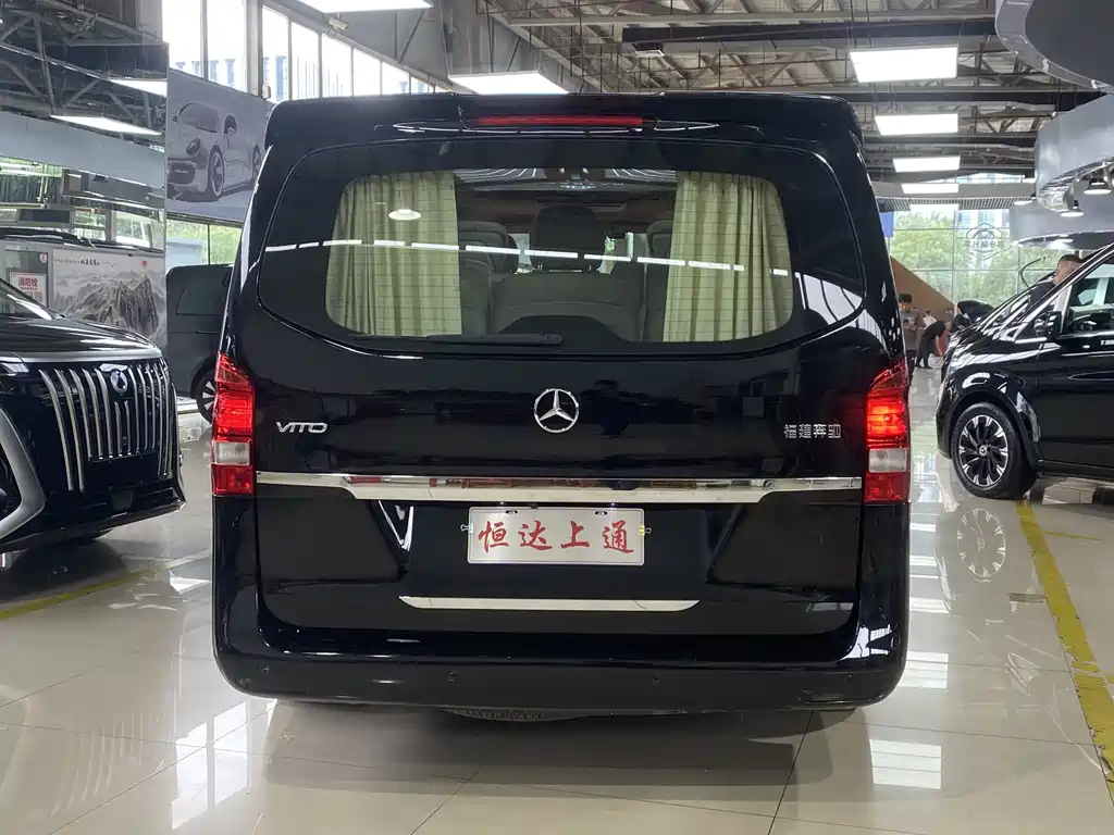 Mercedes-Benz Vito — миниатюра 14