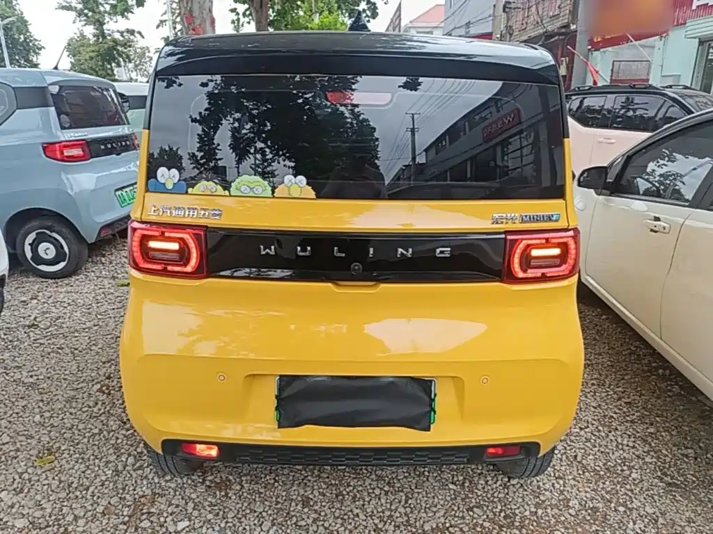 Wuling MINIEV — миниатюра 6