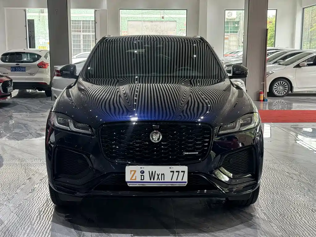Jaguar F-Pace 2024 P250 R-Dynamic HSE